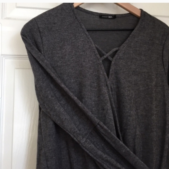 Papermoon Crosstop Blouse Gray. NEW! - Picture 3 of 5